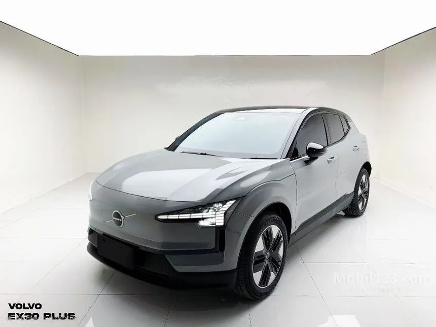 2025 Volvo EX30 Plus SUV