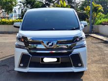 2015 Toyota Vellfire 2.5 ZG Van Wagon putih kilometer 60rban