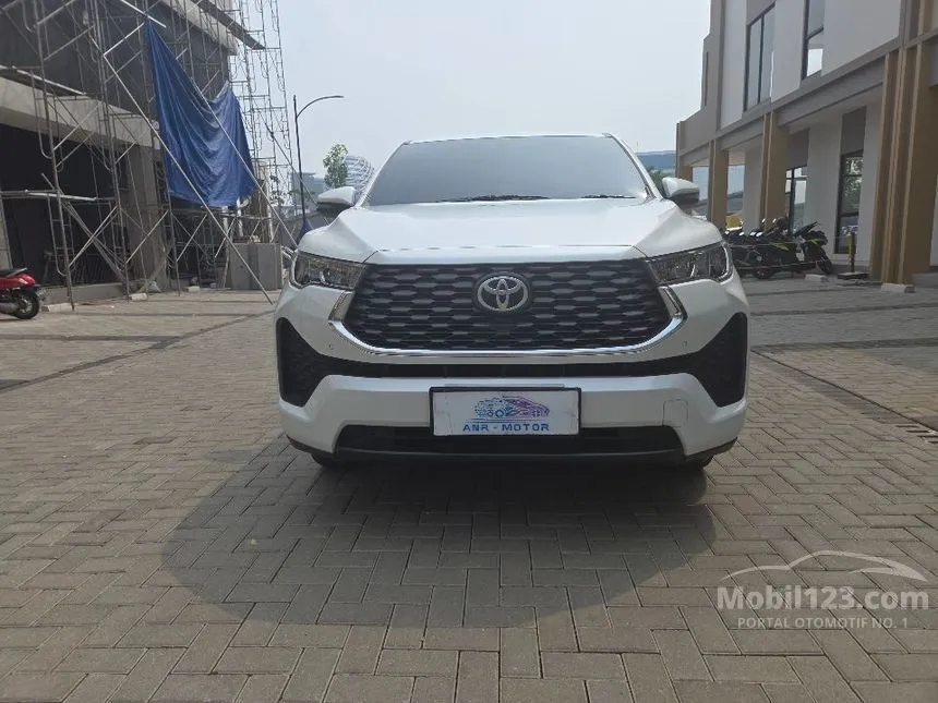 2022 Toyota Kijang Innova V MPV