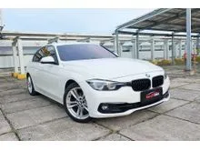 2019 BMW 320i 2.0 Sport Shadow Edition Sedan