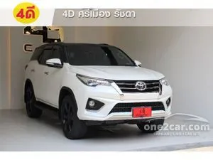 2017 Toyota FORTUNER 2.8 TRD Sportivo (Blacktop) SUV