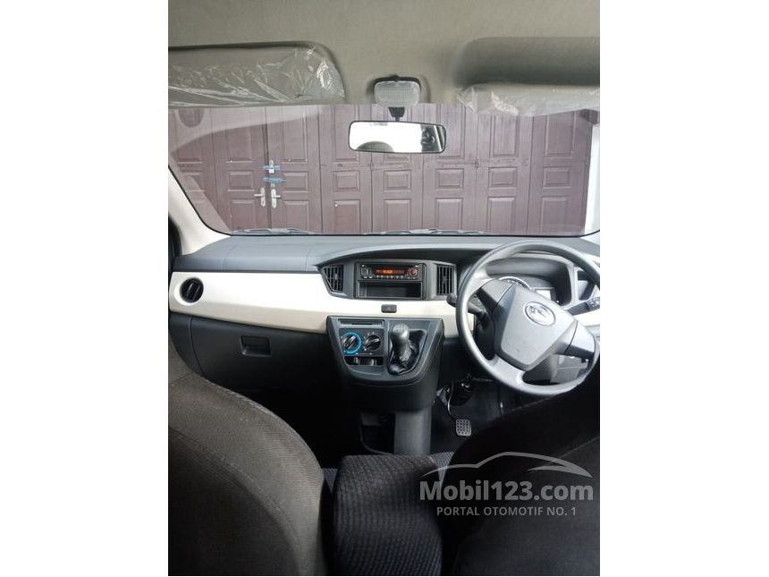 2018 Daihatsu Sigra M MPV