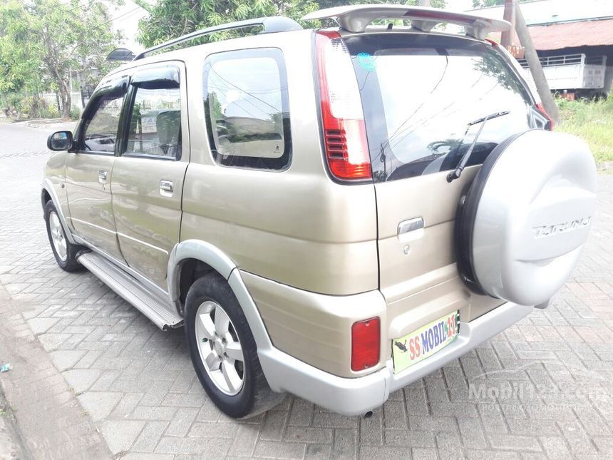 Jual Mobil Daihatsu Taruna 2006 FL 1.6 di Jawa Timur 