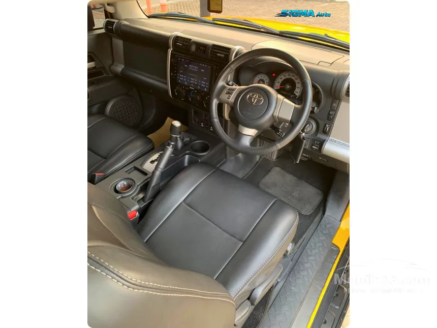 2017 Toyota FJ Cruiser SUV