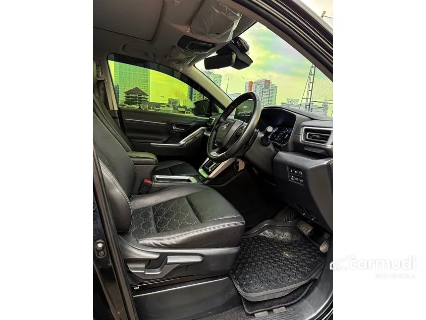 2022 Toyota Kijang Innova Zenix Q HV TSS MPV