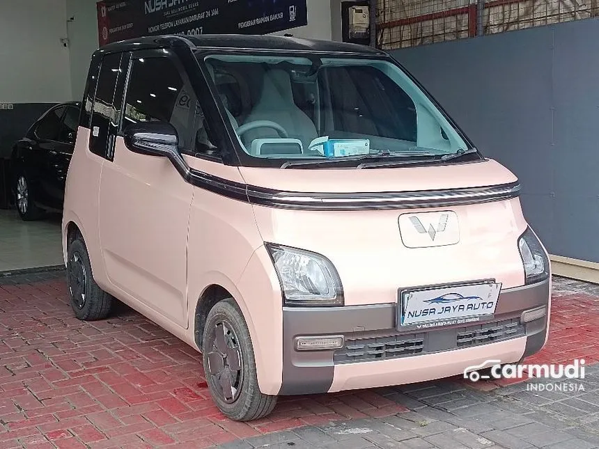 2022 Wuling Air EV Standard Range Hatchback