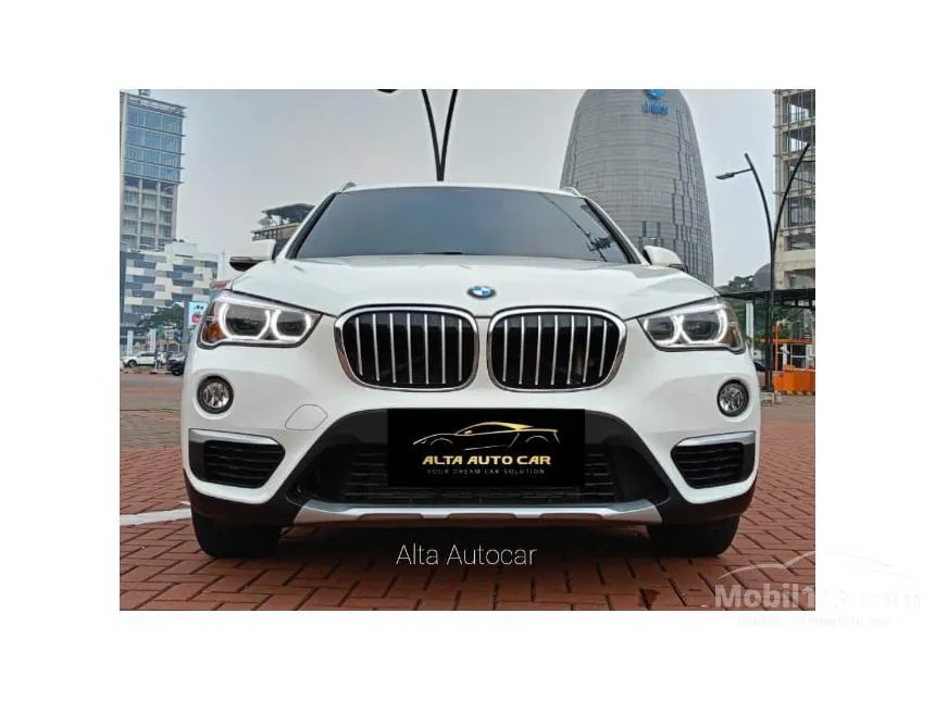 Jual Mobil BMW X1 2019 sDrive18i xLine 1.5 di Banten Automatic SUV Putih Rp 570.000.000