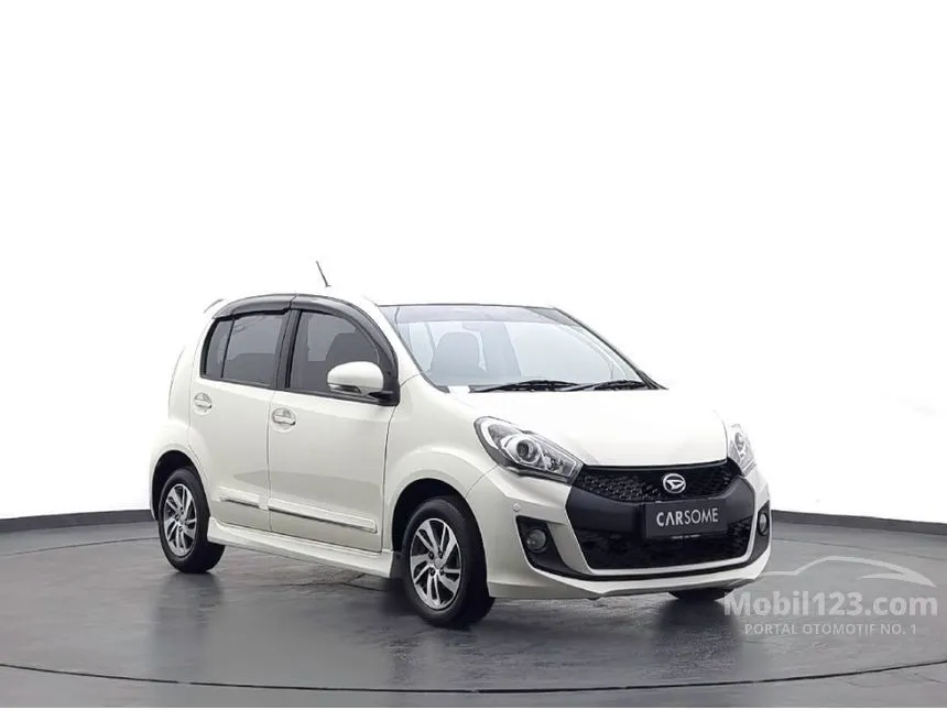 2017 Daihatsu Sirion D Hatchback