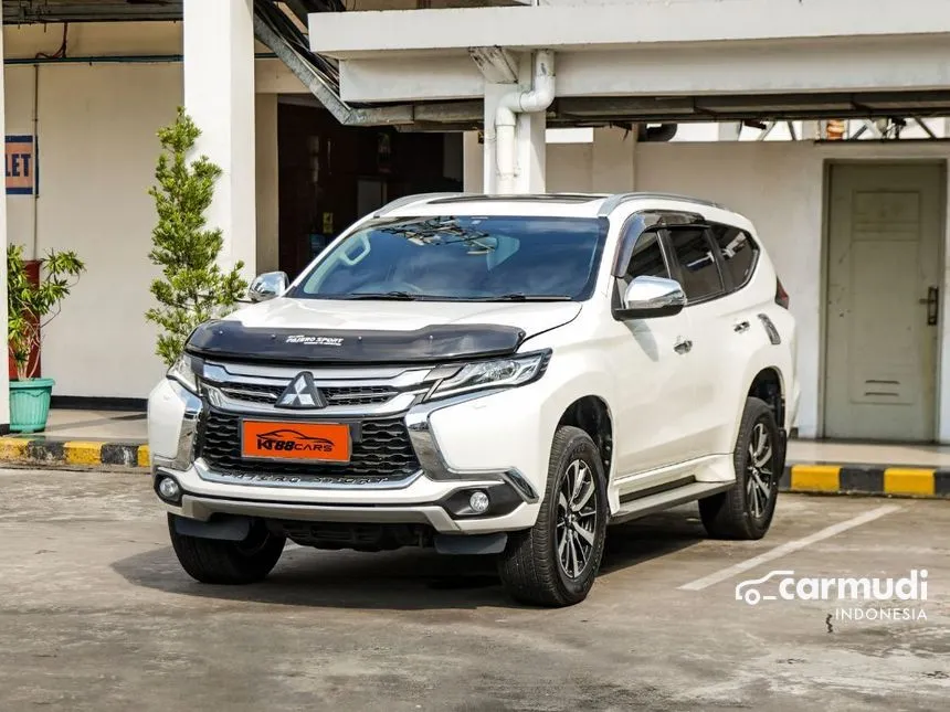 2017 Mitsubishi Pajero Sport Dakar 4X2 SUV
