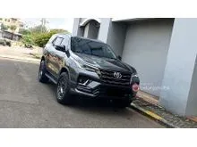 2022 Toyota Fortuner 2.8 GR Sport 4X2 SUV - Mobil Keluarga Nyaman Harga Nego ( garansi 5 tahun )