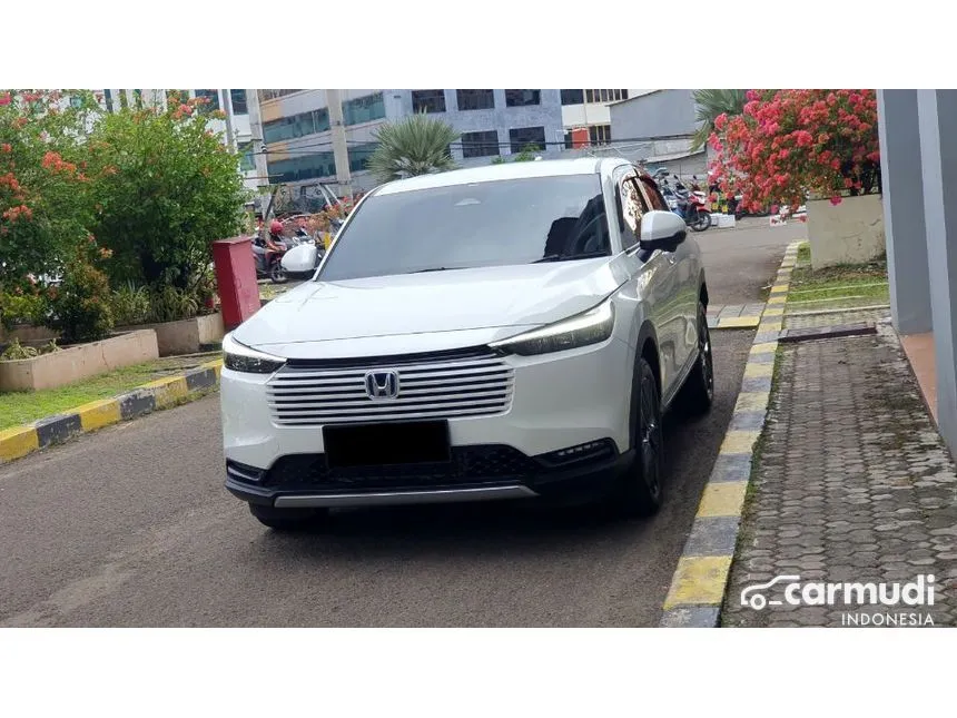 2025 Honda HR-V e:HEV SUV