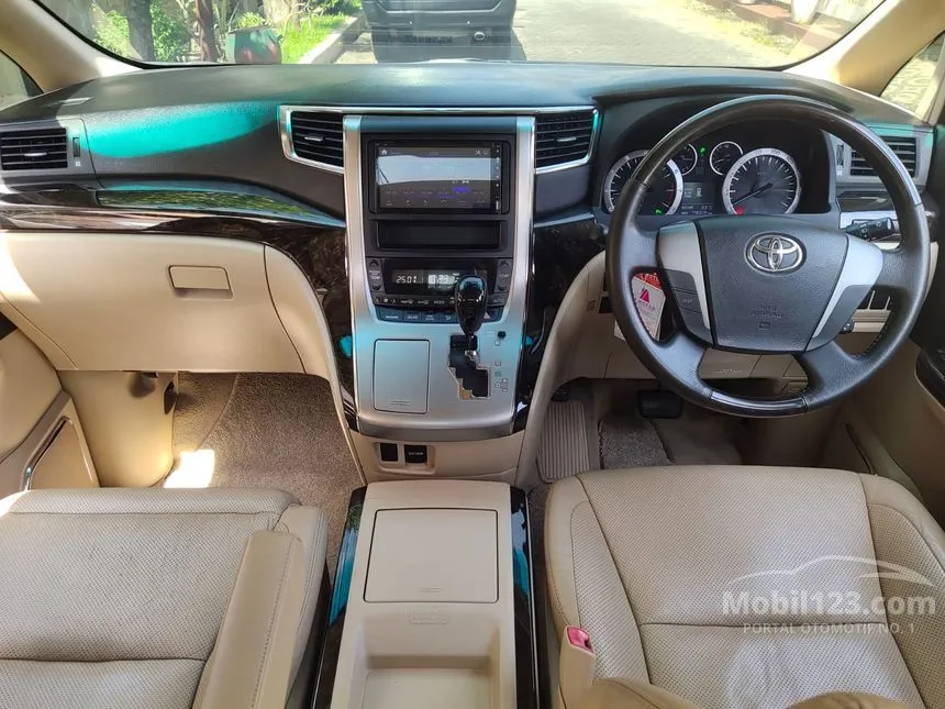 2012 Toyota Alphard G MPV