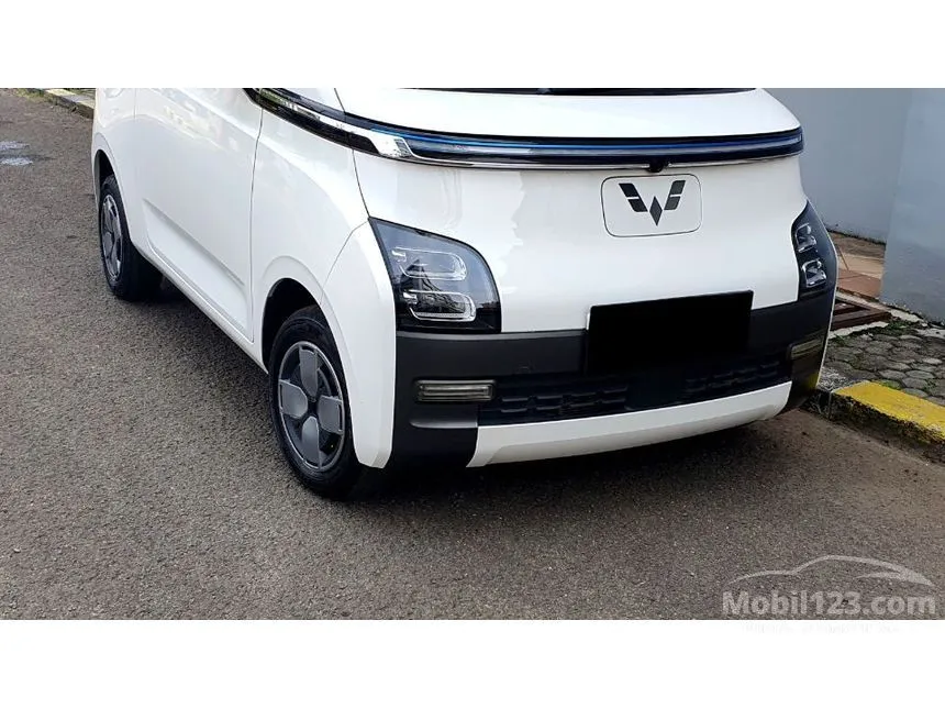 2023 Wuling Air EV Long Range Hatchback