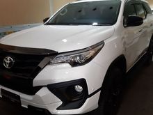 Toyota Fortuner 2,4 TRD SUV