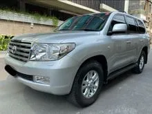 2011 Toyota Land Cruiser 4.5 Standard Spec E SUV Toyota Land Cruiser Matic 2009 (km 39rb)