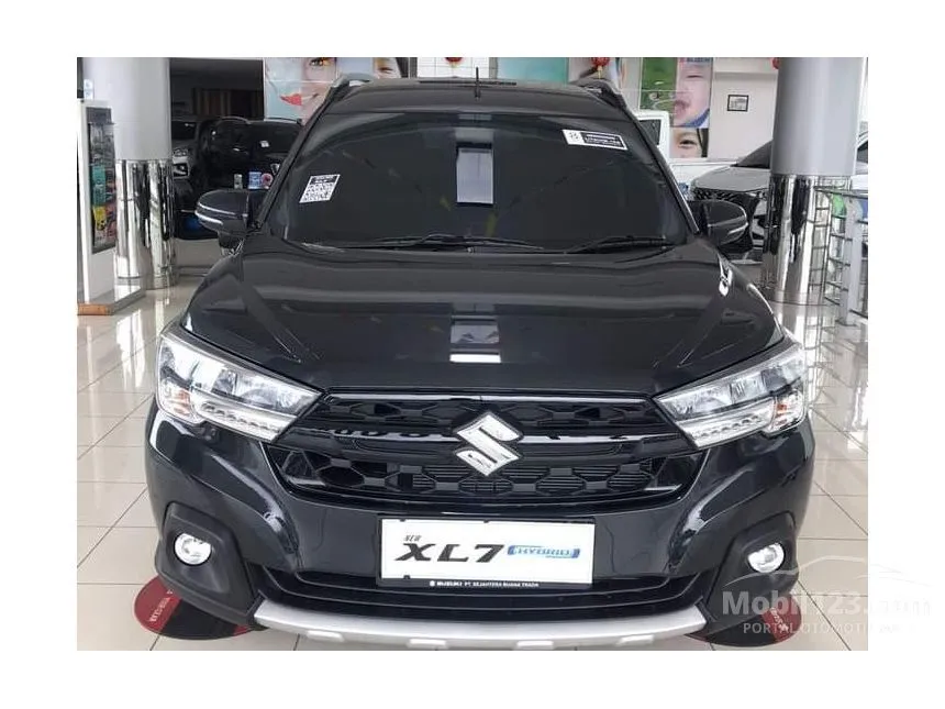 Jual Mobil Suzuki XL7 2024 ALPHA Hybrid 1.5 di Jawa Barat Automatic Wagon Hitam Rp 285.000.000