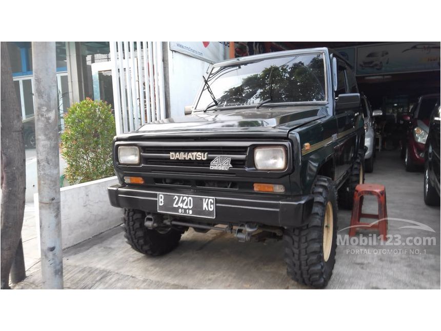 Jual Mobil  Daihatsu  Taft 1988 2 8 Manual 2 8 di Jawa Barat 