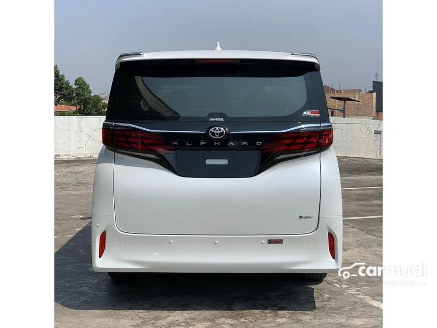 2024 Toyota Alphard HEV MPV