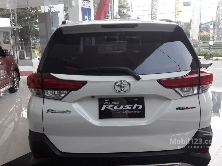 Jual Mobil Toyota Rush 2019 TRD Sportivo 1.5 di Jawa Barat 