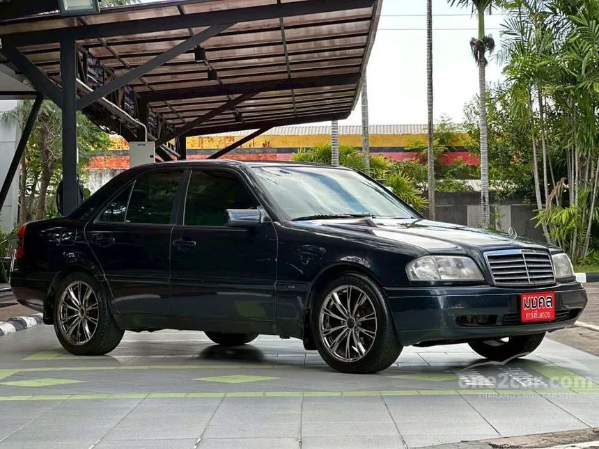 1997 Mercedes-Benz C220 Sedan