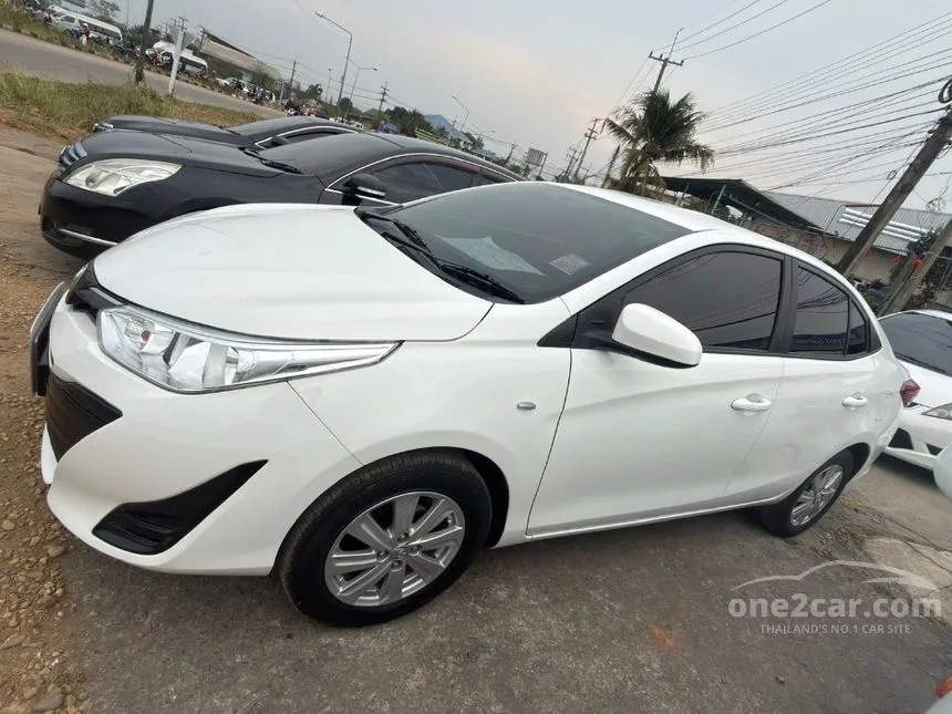2020 Toyota Yaris Ativ Entry Sedan