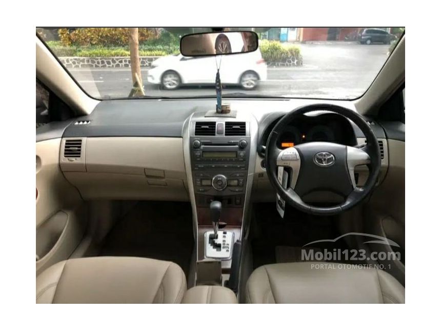 Jual Mobil  Toyota Corolla Altis  2012  G 1 8 di Jawa Timur 