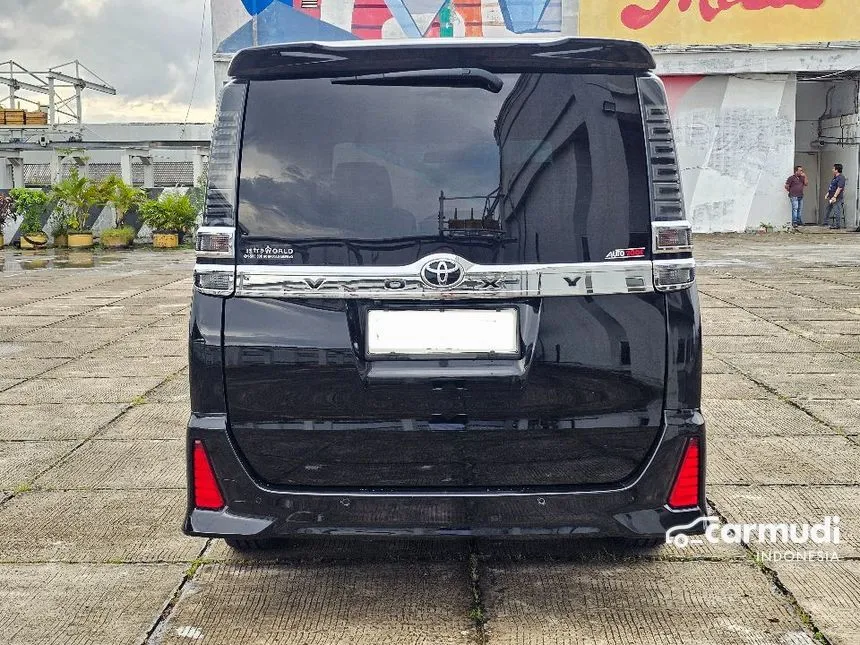 2019 Toyota Voxy MPV