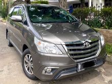 2015 Toyota Kijang Innova 2.0 V MPV Family Car Festival