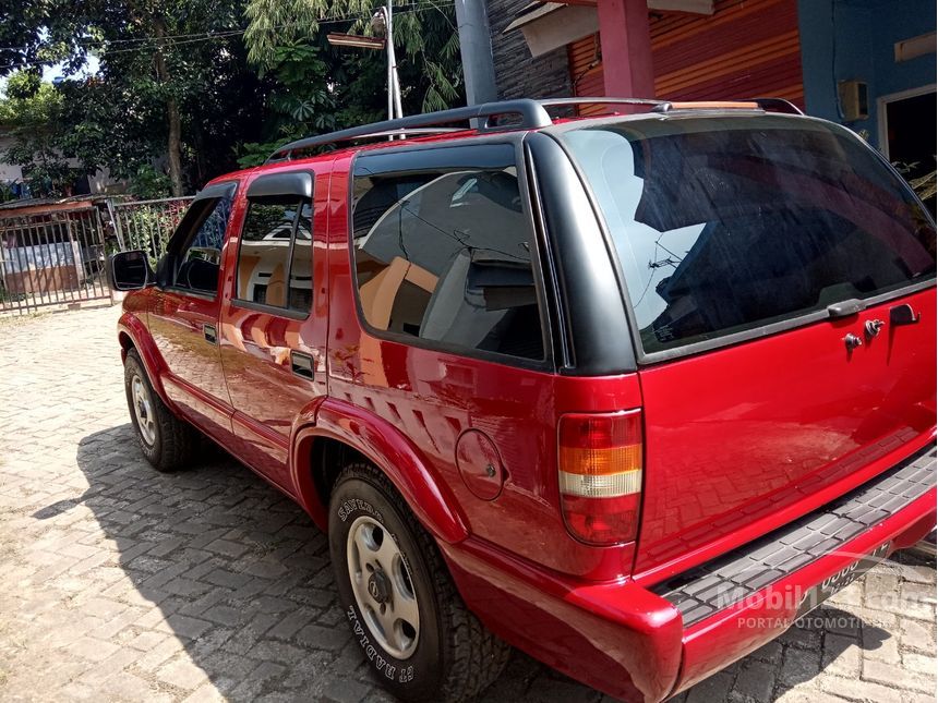  Jual Mobil Opel Blazer 2002 DOHC LT 2.2 di DKI Jakarta Manual SUV Merah 