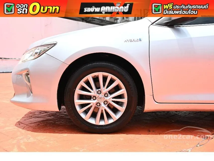 2016 Toyota CAMRY Hybrid Sedan
