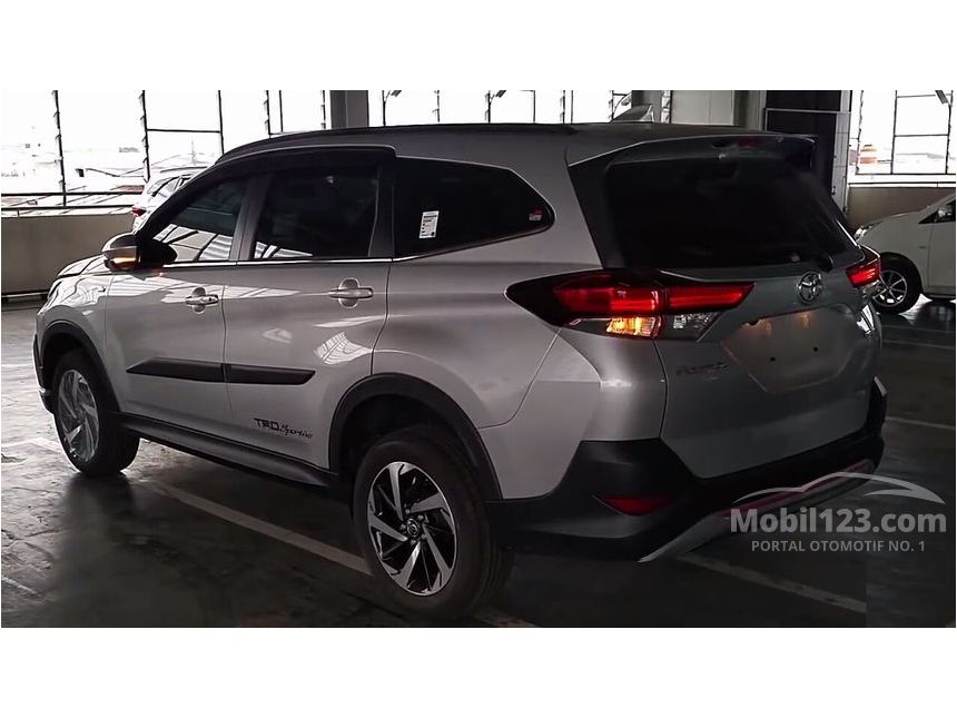 Jual Mobil Toyota Rush 2018 G 1.5 di Jawa Timur Automatic 