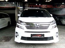 2013 Toyota Vellfire 2.4 ZG Van Wagon