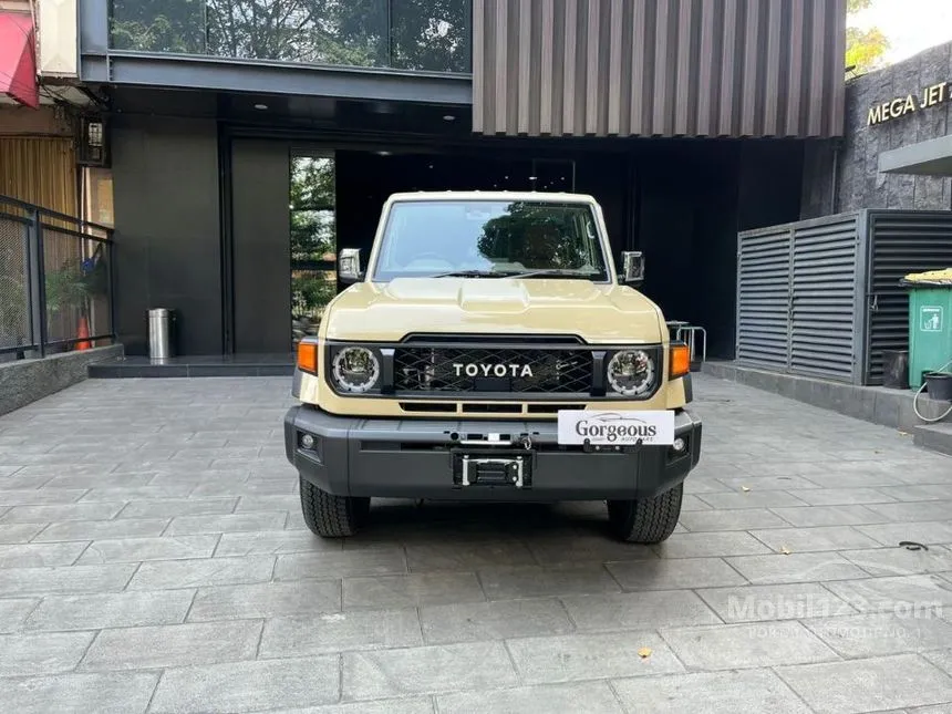 2026 Toyota Land Cruiser 70 GXL SUV
