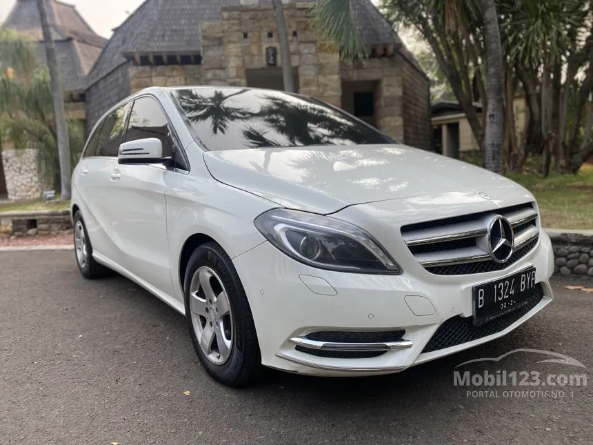 Jual Mobil Mercedes-Benz B200 2012 Sport 1.6 Di DKI Jakarta Automatic ...