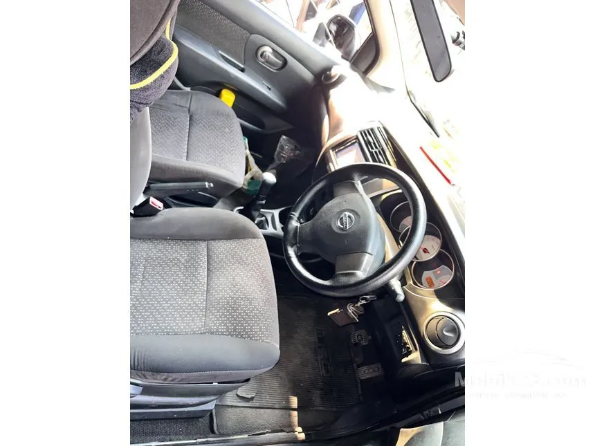 2012 Nissan Grand Livina XV Highway Star Autech MPV