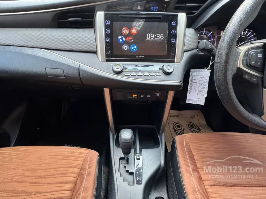 2016 Toyota Kijang Innova V MPV