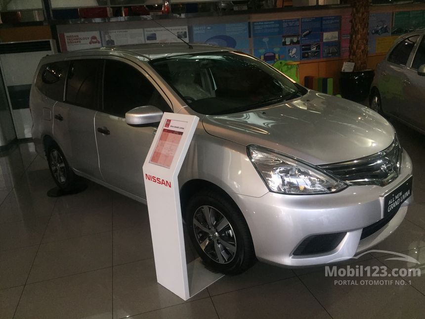 Jual Mobil Nissan Grand Livina 2017 SV 1.5 di DKI Jakarta 
