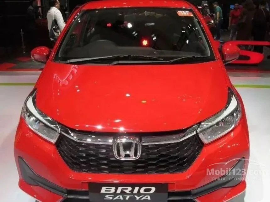 Jual Mobil Honda Brio 2025 Satya E 1.2 di DKI Jakarta Automatic Hatchback Merah Rp 195.500.000