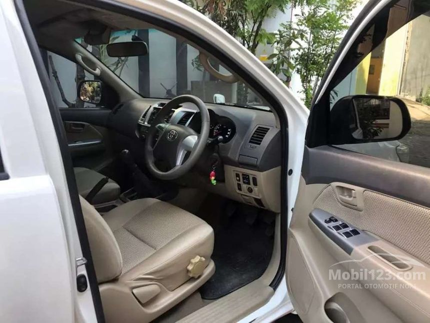 2012 Toyota Hilux G Dual Cab Pick-up