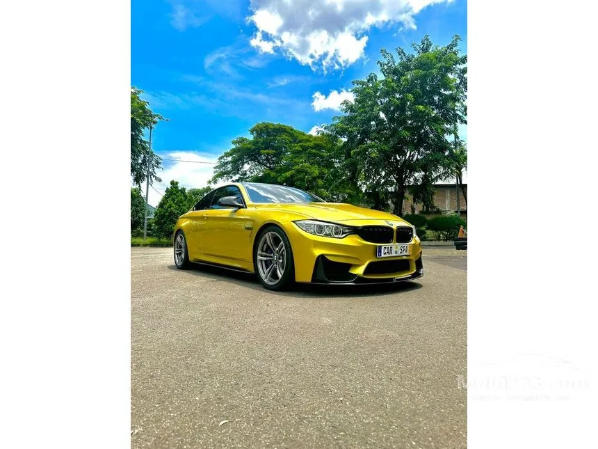 Jual Mobil BMW M4 2015 3.0 di DKI Jakarta Automatic Coupe Kuning Rp 1.395.000.000