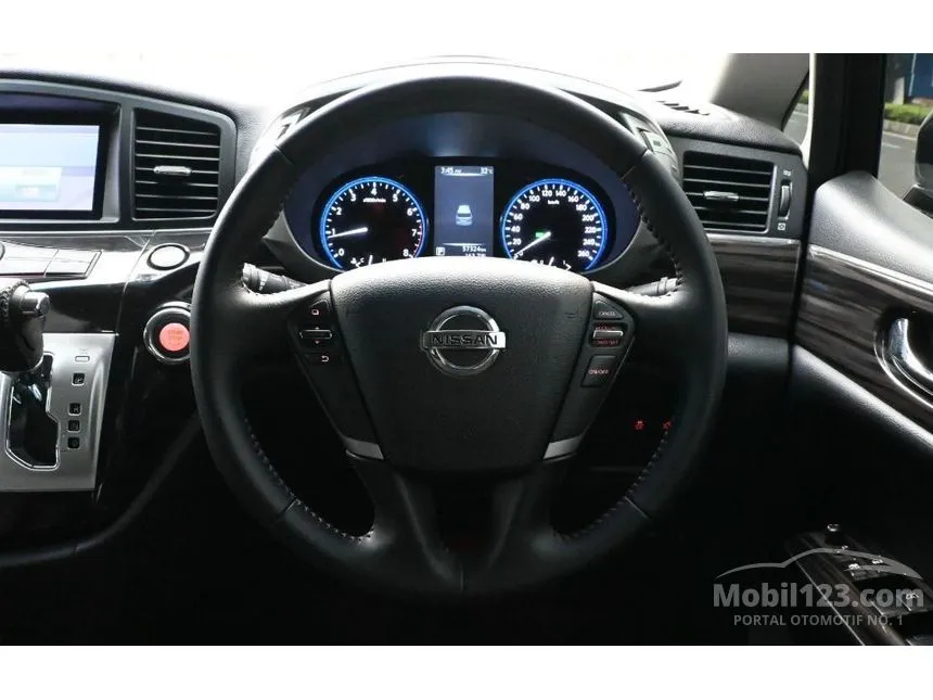 2014 Nissan Elgrand Highway Star MPV