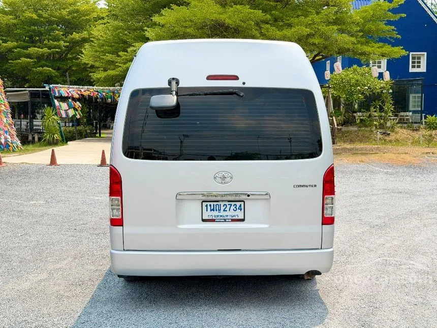 2010 Toyota HIACE D4D Van