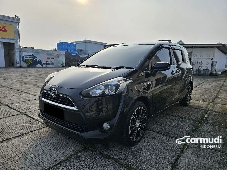 2016 Toyota Sienta V MPV