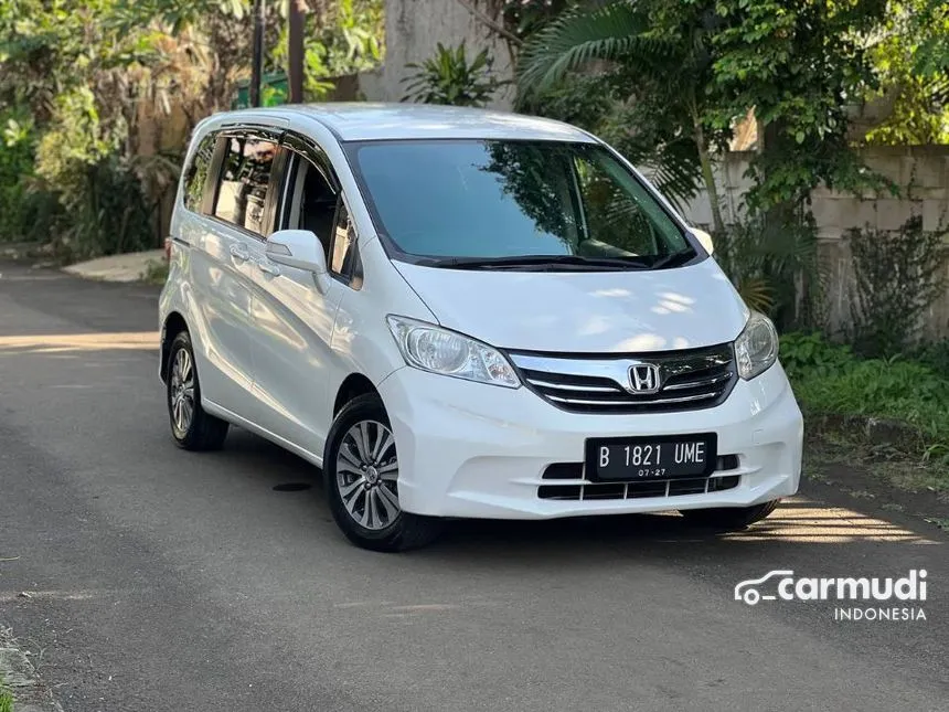 2013 Honda Freed S MPV