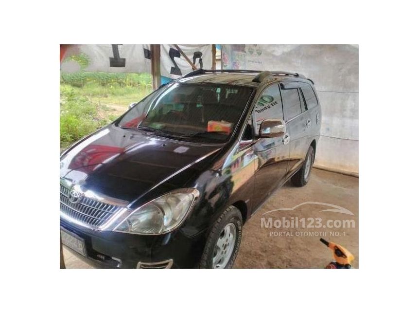 Jual Mobil Toyota Kijang Innova 2005 E 2.0 di Lampung 