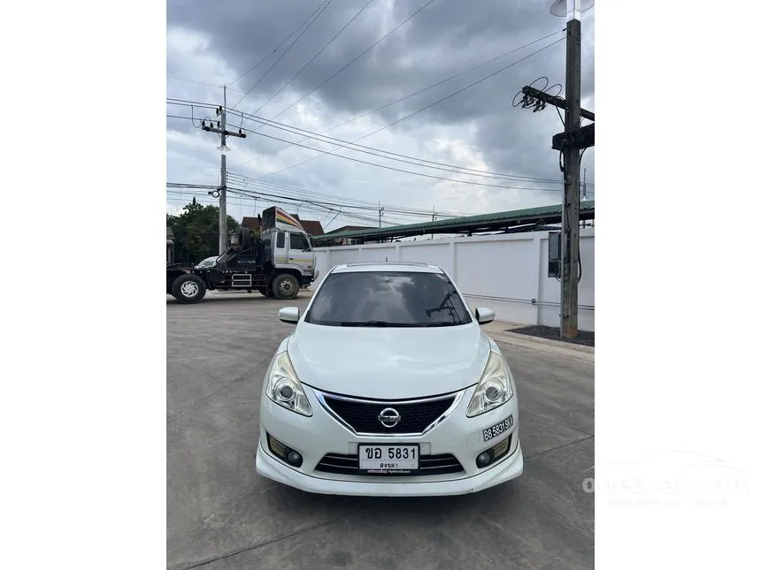 2013 Nissan PULSAR V Sunroof Navi Hatchback