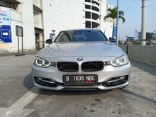 2012 BMW 320i 2.0 Sport Sedan