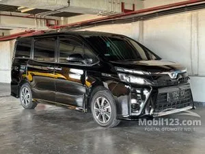 2017 Toyota Voxy 2.0 MPV