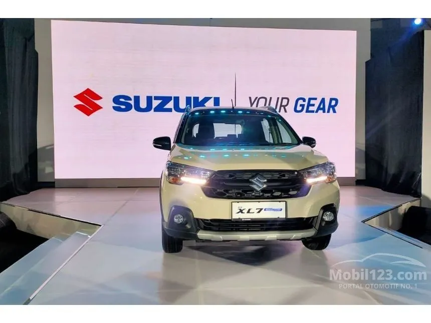 Jual Mobil Suzuki XL7 2024 ALPHA Hybrid 1.5 di Banten Automatic Wagon Lainnya Rp 232.035.000