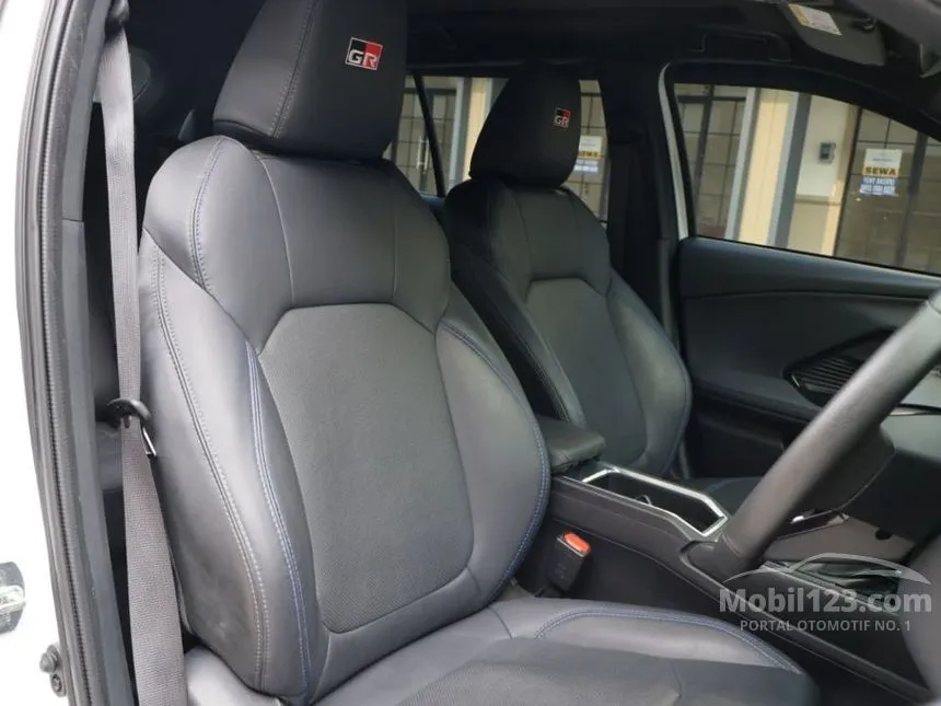 2023 Toyota Yaris Cross S HV (2 Tone) with GR Parts Aero Pkg SUV
